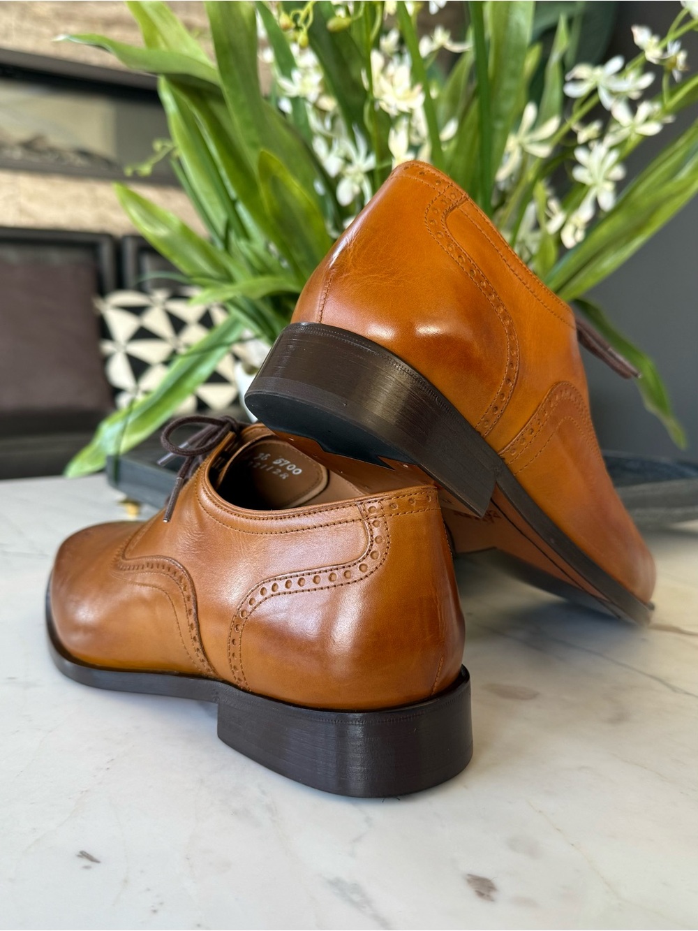 New Allen Edmonds Siena Medallion Oxford Dress Shoe Walnut Leather - Picture 8 of 15